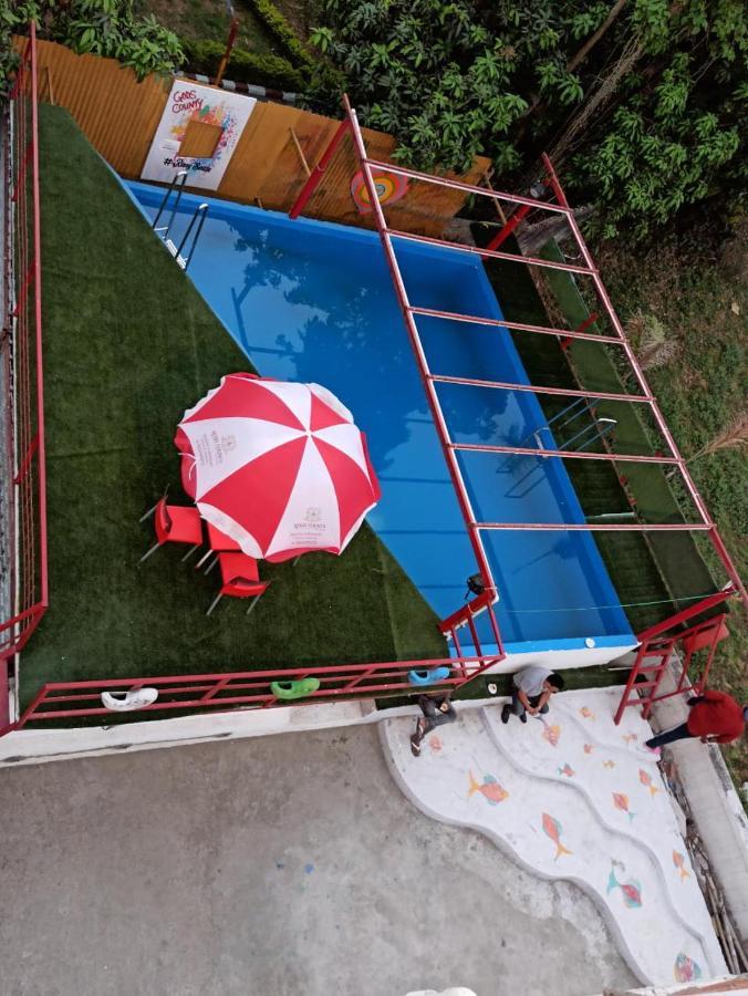 Gods County. Resort & Banquets Tarapith Ngoại thất bức ảnh